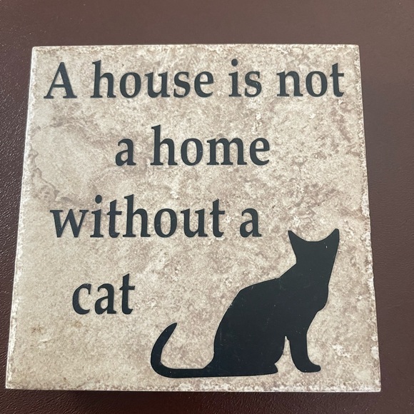 A house is not a home without a cat. Grey stone tile with heartwarming message. - Picture 5 of 5